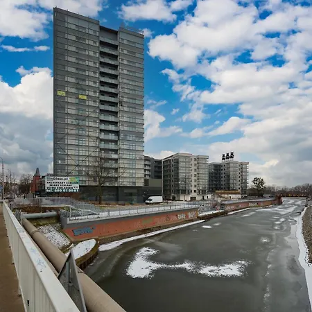 Luxurious 13Th Floor Beige Apartment In Wroclaw With Furnished Balcony By Renters Prestige Exterior photo