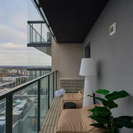 Luxurious 13Th Floor Beige Apartment In Wroclaw With Furnished Balcony By Renters Prestige Exterior photo