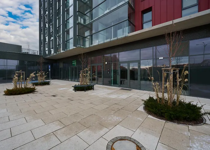 Luxurious 13Th Floor Beige Apartment In Wroclaw With Furnished Balcony By Renters Prestige