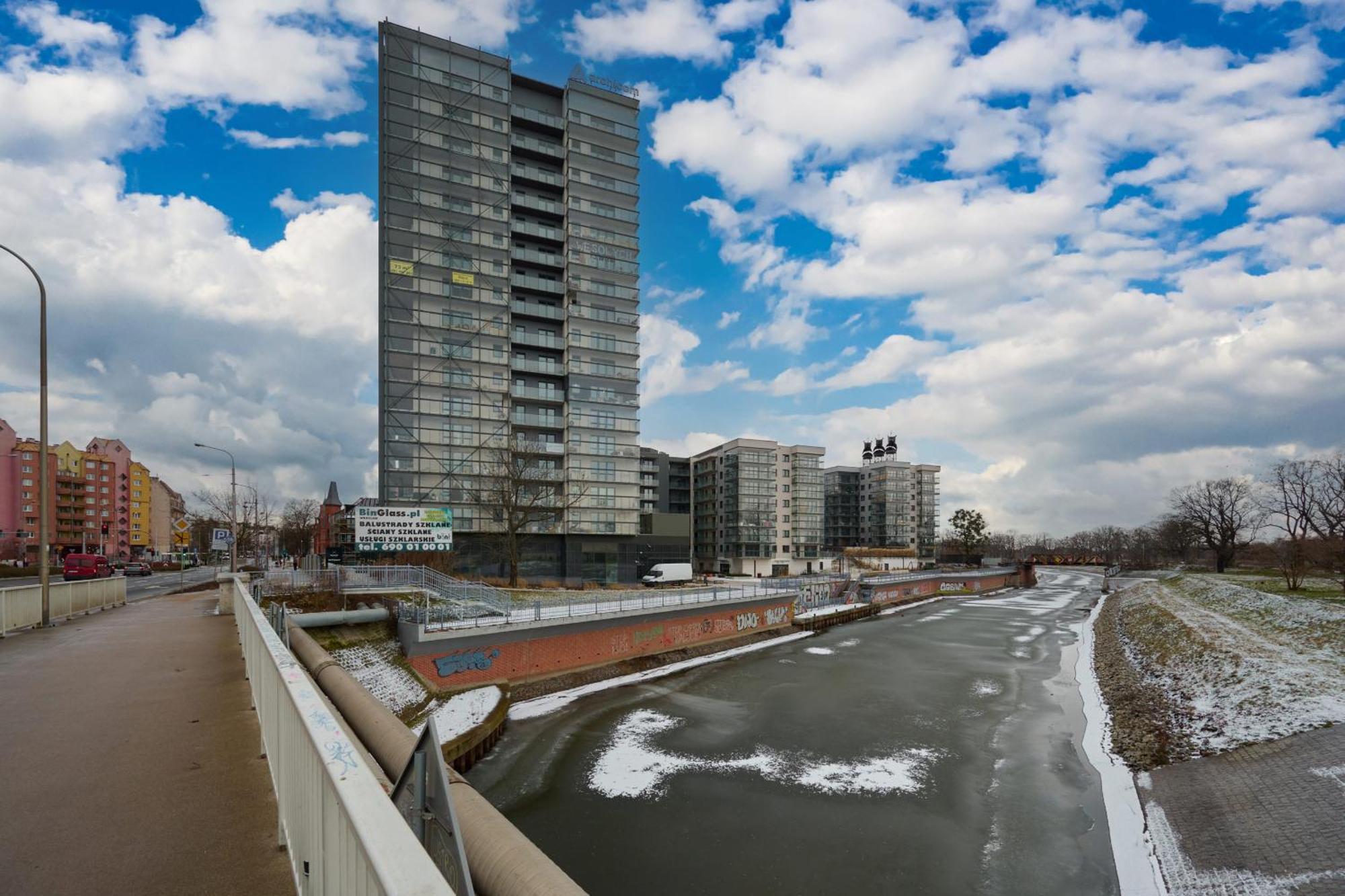 Luxurious 13th Floor Beige In With Furnished Balcony By Renters Prestige *