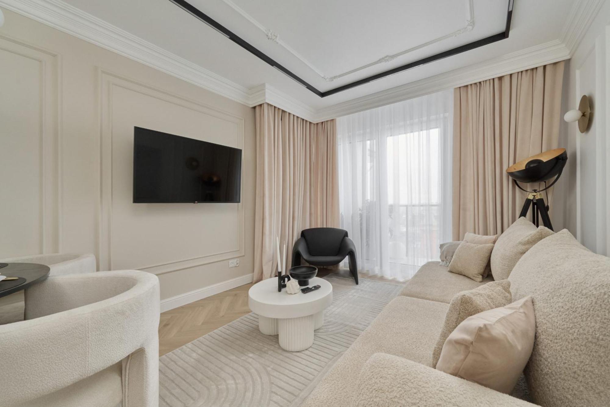 Luxurious 13th Floor Beige In With Furnished Balcony By Renters Prestige Apartment *